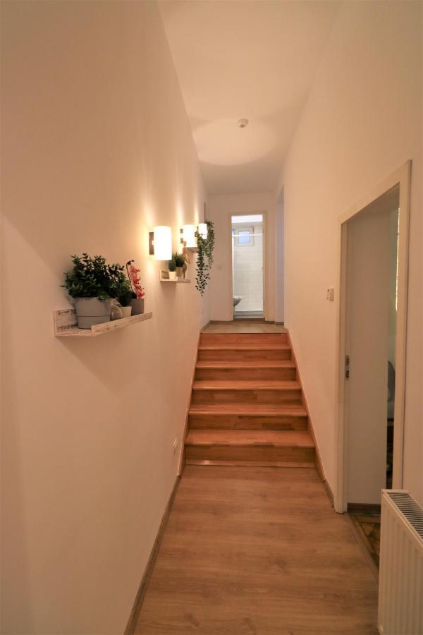 Cozy Old Town Apartment - Free Minibar Bükreş Dış mekan fotoğraf
